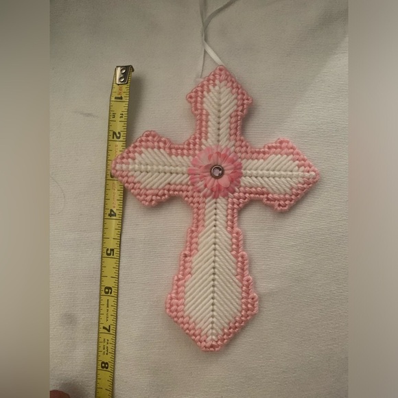 Six Handmade Crosses, Plastic Canvas With A Center Flower Embellishment - Picture 4 of 9